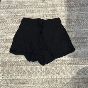 Joy Lab flowy light weight shorts